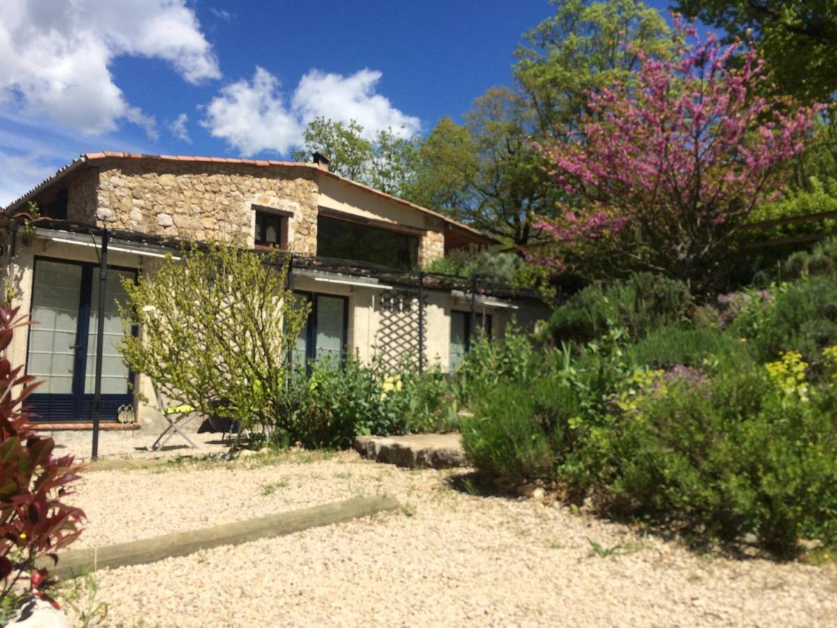 Chambre D'Hotes La Cascade Courmes Exterior photo