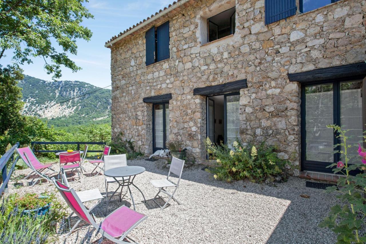 Chambre D'Hotes La Cascade Courmes Exterior photo